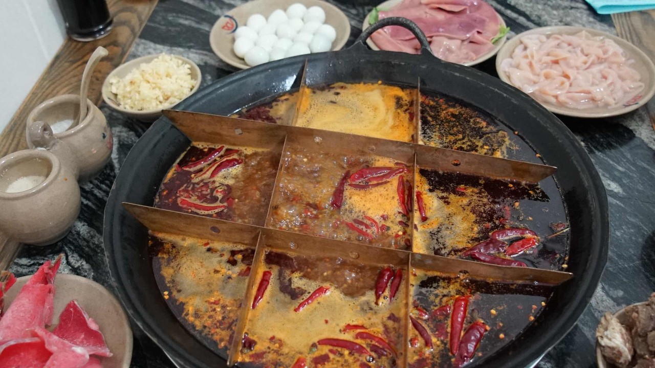 火锅 hot pot